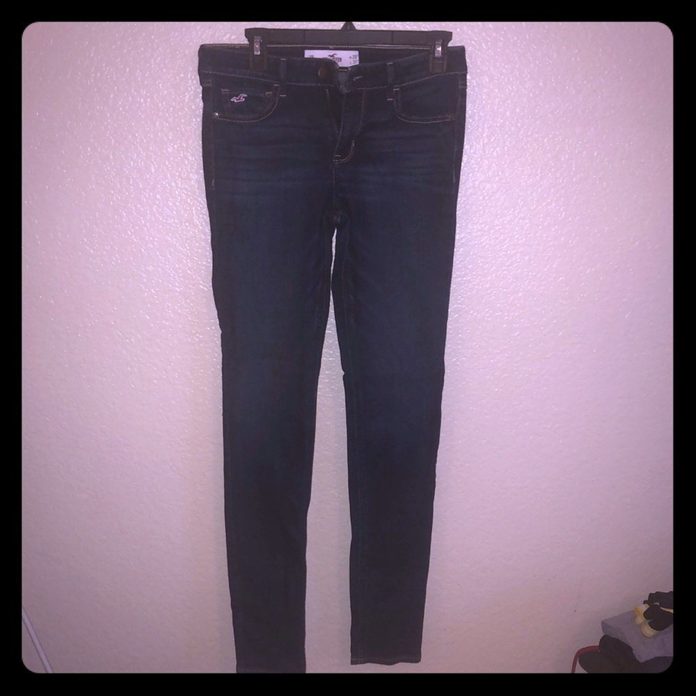 Hollister Super adorable dark blue skinny jeans